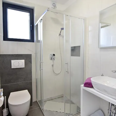 בית נופש Family Friendly House With A Swimming Pool Vrana, Biograd - 22804 ביוגראד נה מורו