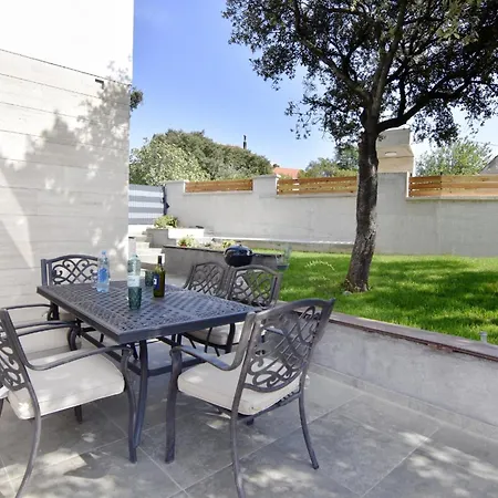 בית נופש Family Friendly House With A Swimming Pool Vrana, Biograd - 22804 ביוגראד נה מורו