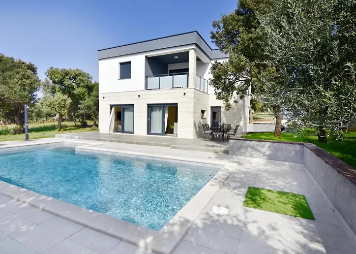Family Friendly House With A Swimming Pool Vrana, Biograd - 22804 Дом отдыха *