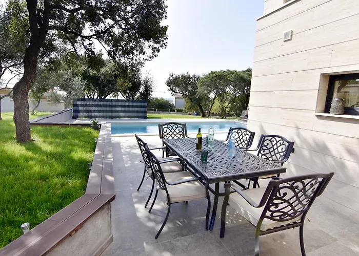 Family Friendly House With A Swimming Pool Vrana, Biograd - 22804 Дом отдыха *