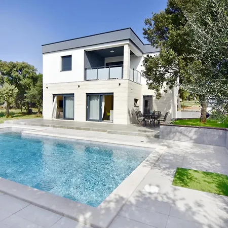 Family Friendly House With A Swimming Pool Vrana, Biograd - 22804 Feriehus *