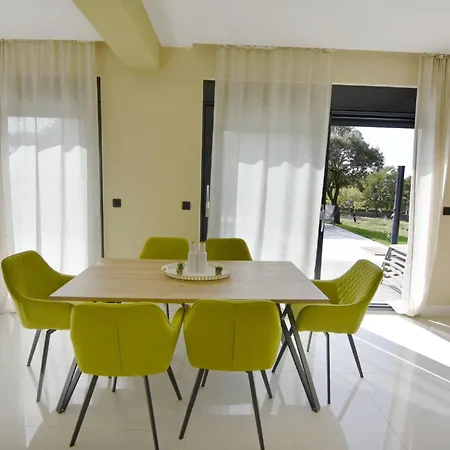 Family Friendly House With A Swimming Pool Vrana, Biograd - 22804 Feriehus *