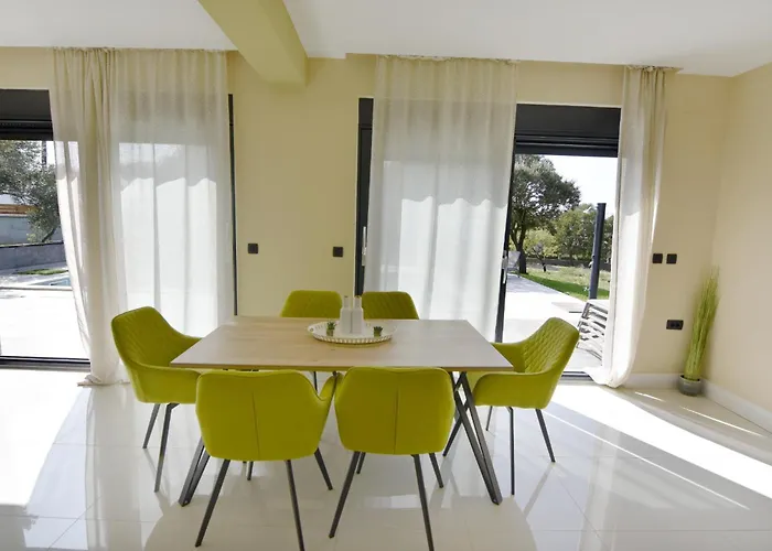 Family Friendly House With A Swimming Pool Vrana, Biograd - 22804 펜션 *