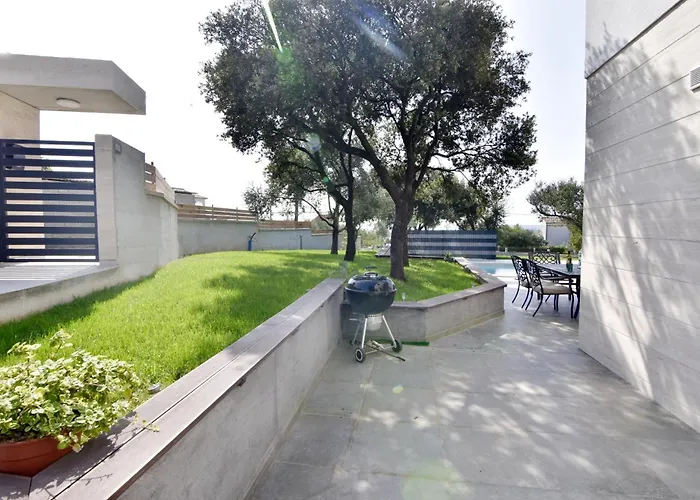 Family Friendly House With A Swimming Pool Vrana, Biograd - 22804 비오그라드나모루